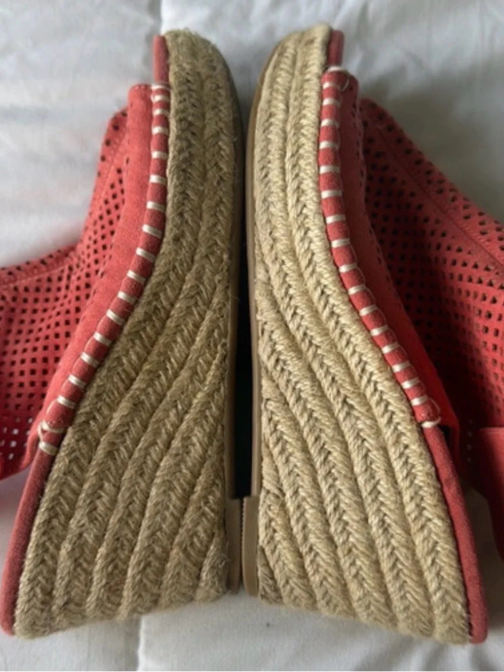 Daisy Fuentes Coral Perforatedt Slingback Espadrille Wedges